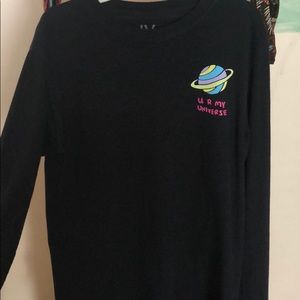 Black long sleeve sweater.